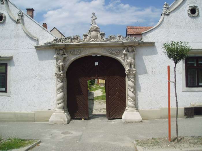 Sopron, Szent Mihály u. 09. 2.kép.jpg Sopron, Szent Mihály u. 09. 2.kép.jpg